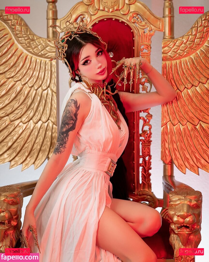 alyri / alyri_tv Onlyfans Photo Gallery 