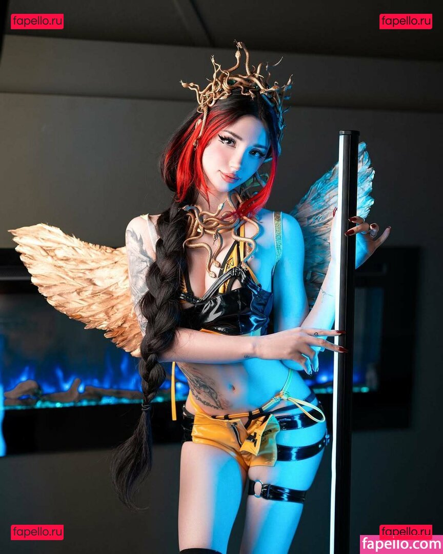 alyri / alyri_tv Onlyfans Photo Gallery 