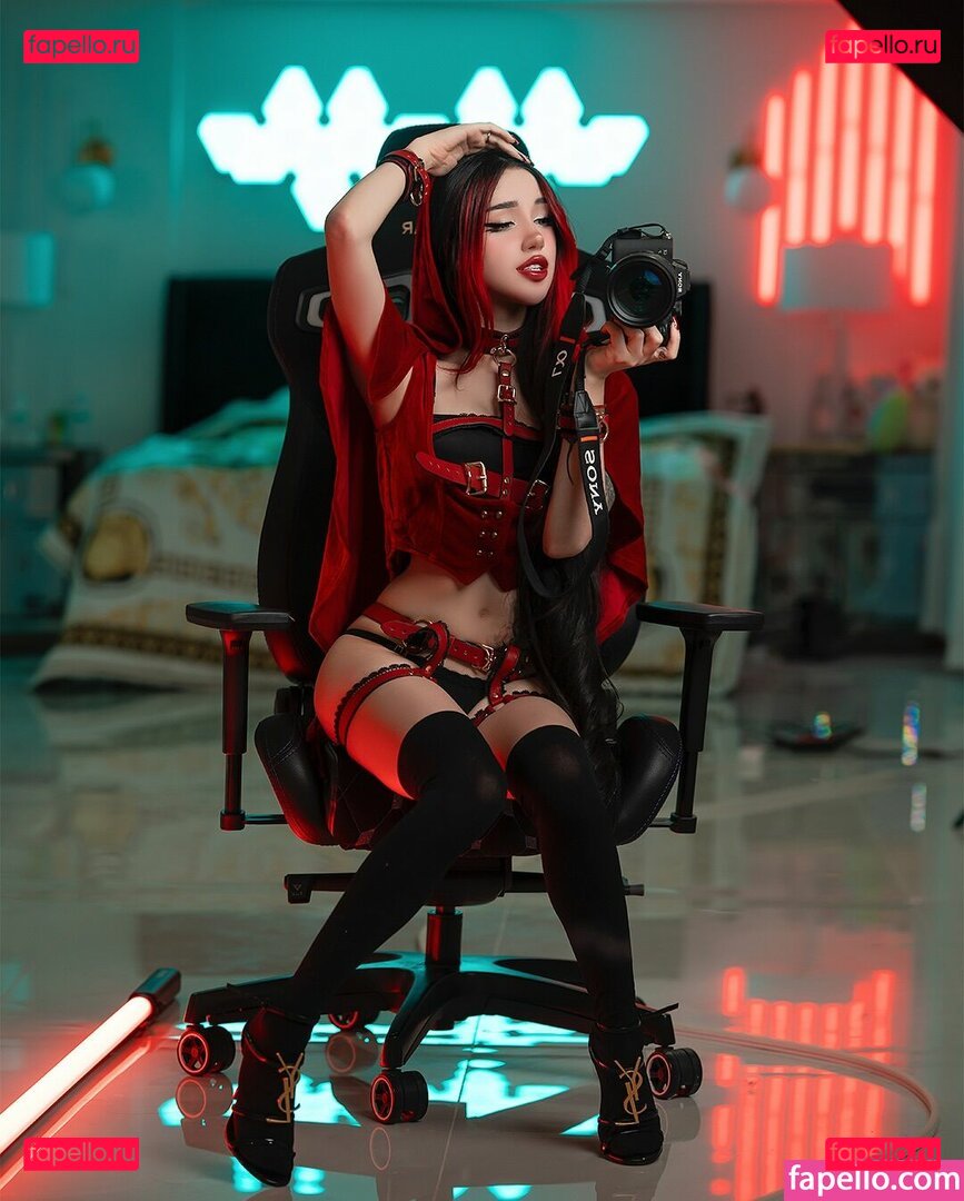 alyri / alyri_tv Onlyfans Photo Gallery 