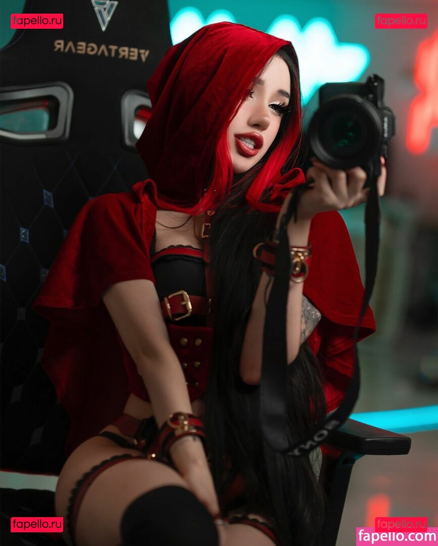 alyri / alyri_tv Onlyfans Photo Gallery 