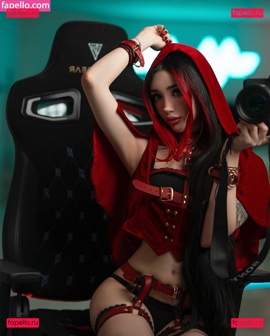 alyri / alyri_tv Onlyfans Photo Gallery 