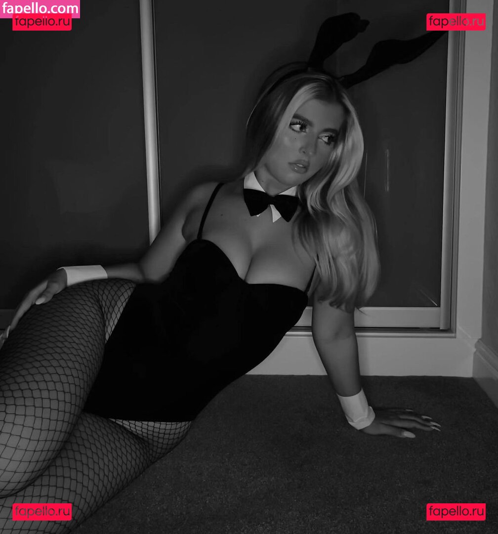 Izzy Taffs / IzzyTaffs792 / isabeltaffs / ts_izzy_wilde Onlyfans Photo Gallery 