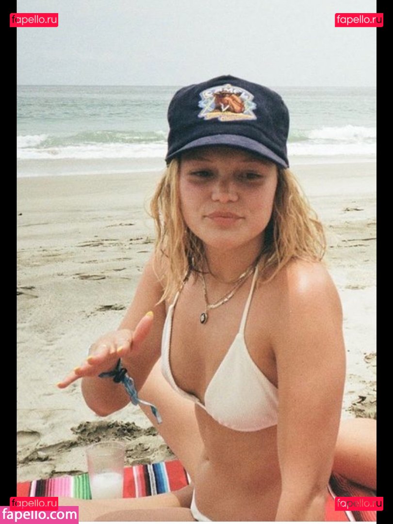 Non-Nude / Olivia Holt / Preview / olivia_holt / wcrfcure Onlyfans Photo Gallery 