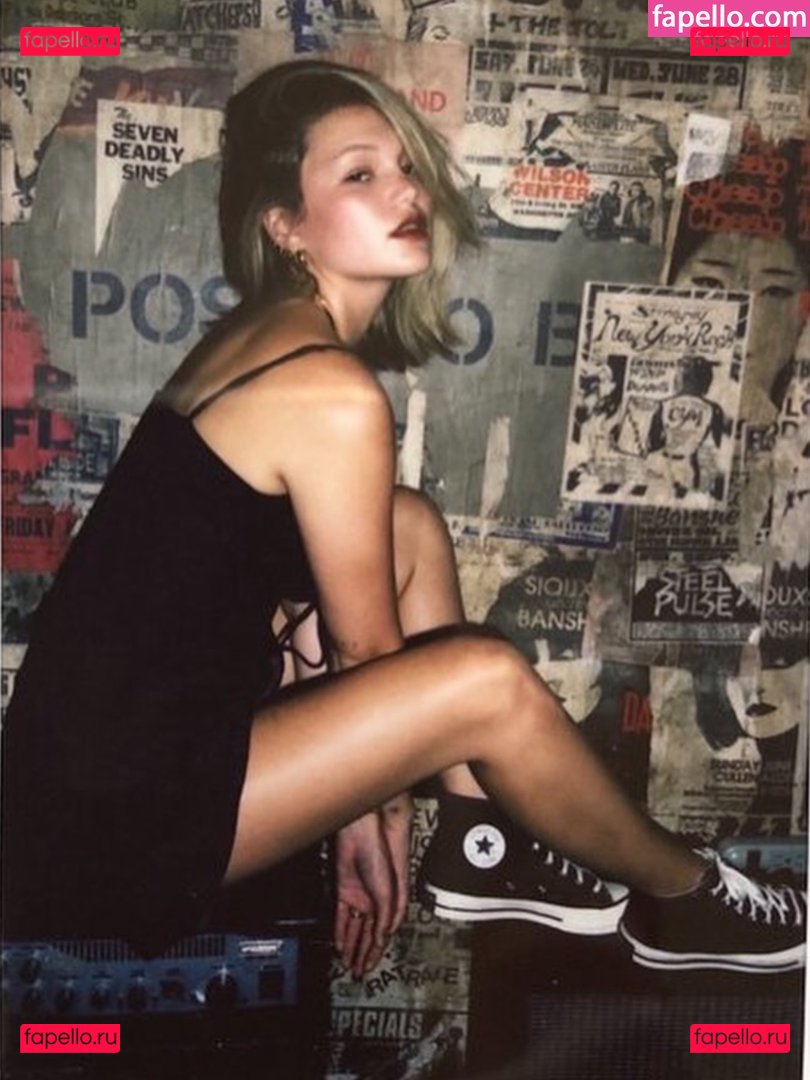 Non-Nude / Olivia Holt / Preview / olivia_holt / wcrfcure Onlyfans Photo Gallery 