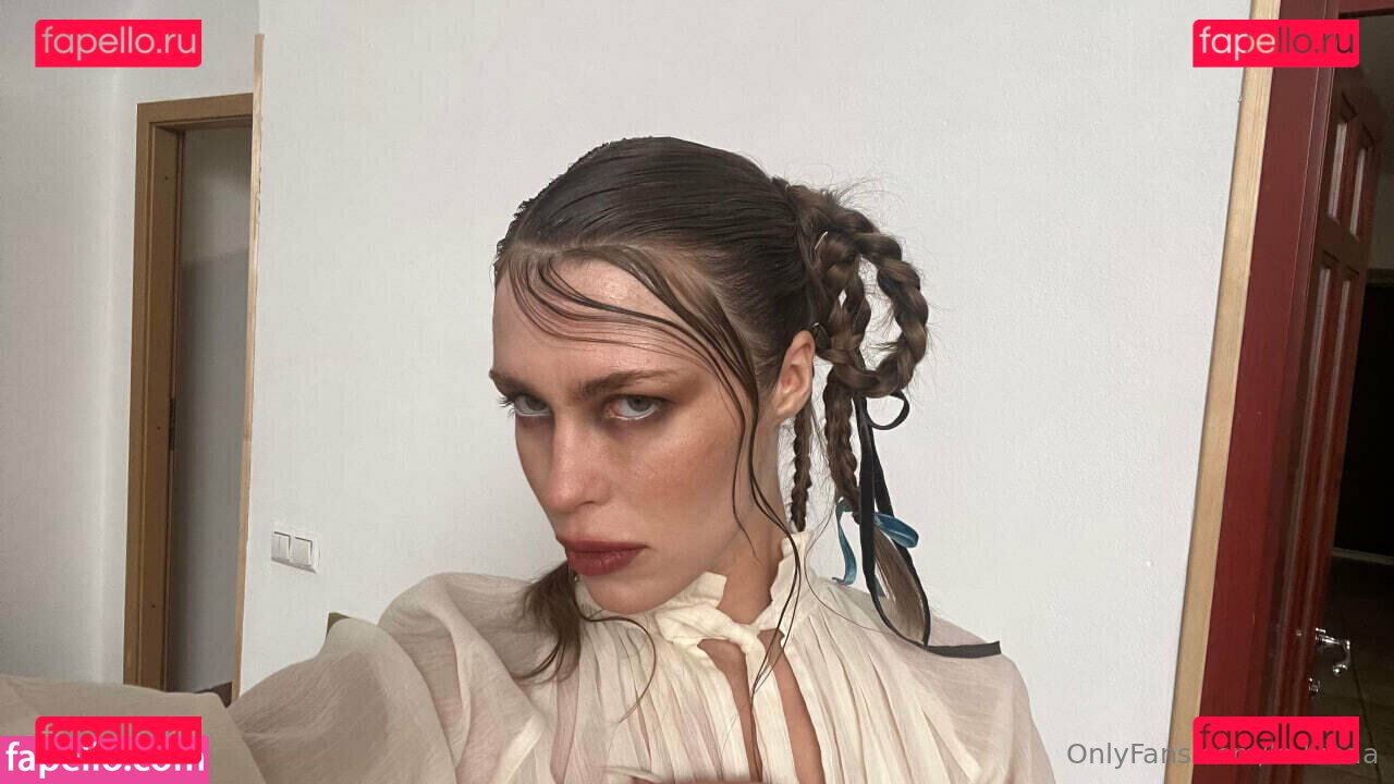 la.lunaa / laluna Onlyfans Photo Gallery 