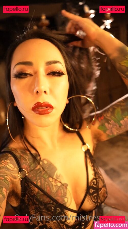 Mistress Youko / japanese_goddessyouko / mistressyouko Onlyfans Photo Gallery 