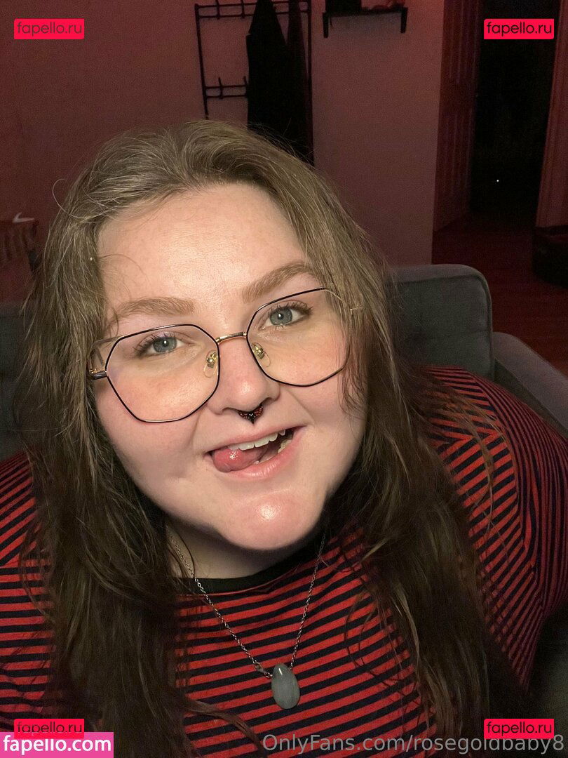 rosegoldbaby8 Onlyfans Photo Gallery 