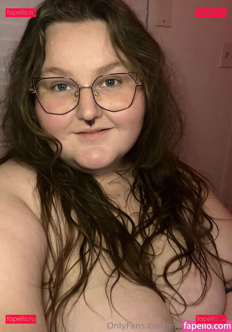 rosegoldbaby8 Onlyfans Photo Gallery 