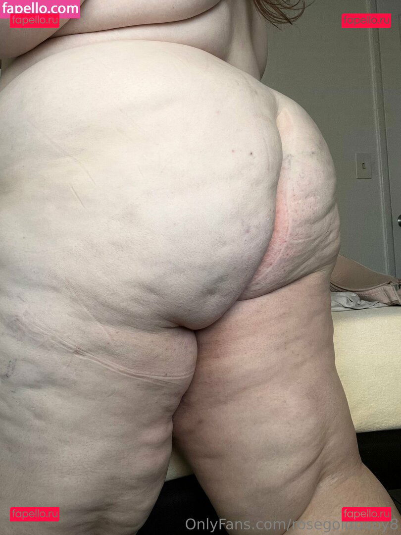 rosegoldbaby8 Onlyfans Photo Gallery 