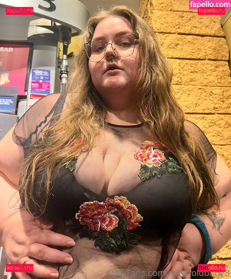 rosegoldbaby8 Onlyfans Photo Gallery 