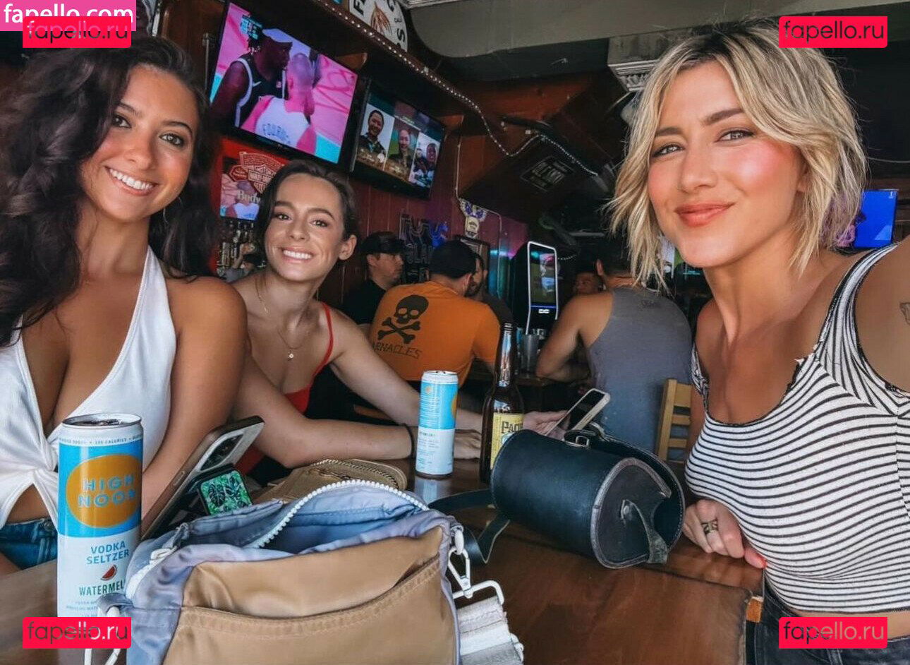 Sondra Telarroja / sondratelarroja Onlyfans Photo Gallery 