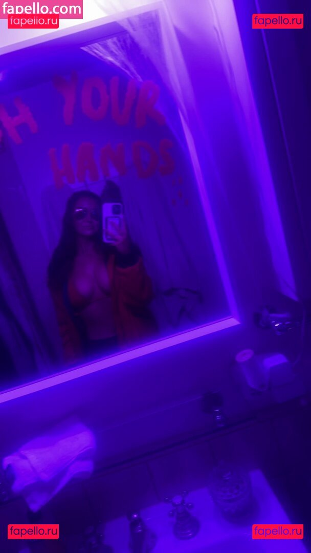 Sondra Telarroja / sondratelarroja Onlyfans Photo Gallery 