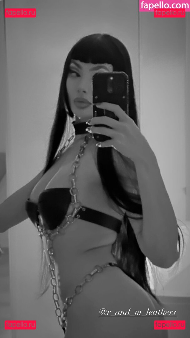 Sweet Séverine / SweetSeverine / sweet.severine / sweet_severine Onlyfans Photo Gallery 