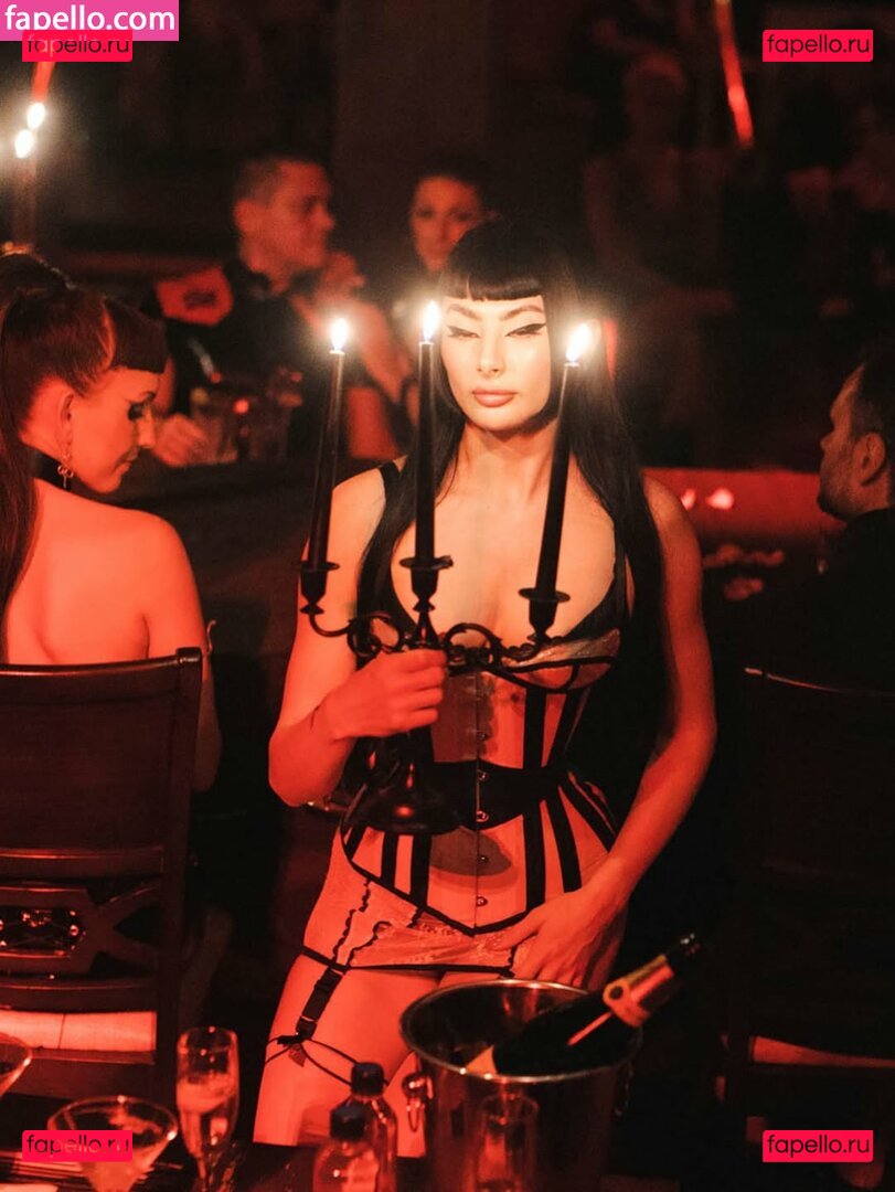 Sweet Séverine / SweetSeverine / sweet.severine / sweet_severine Onlyfans Photo Gallery 