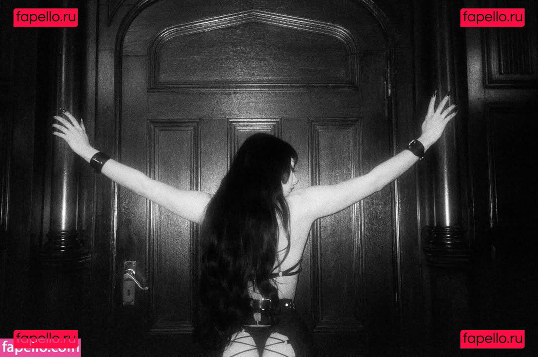 Sweet Séverine / SweetSeverine / sweet.severine / sweet_severine Onlyfans Photo Gallery 