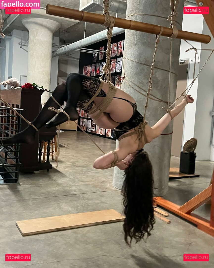 Sweet Séverine / SweetSeverine / sweet.severine / sweet_severine Onlyfans Photo Gallery 