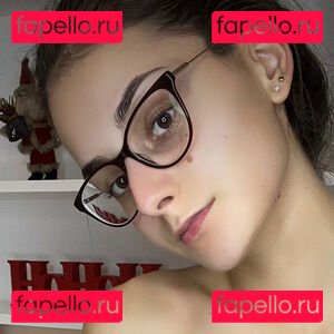 mary_chris Onlyfans Photo Gallery 