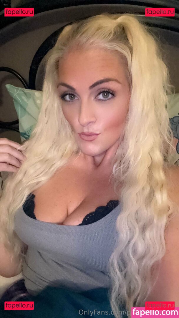 princessariel32 Onlyfans Photo Gallery 