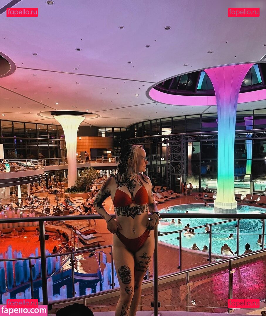 lauraruf / ms.lxura / ms.lxura_190er / ms_lxura666 / mslxura666 / u158522035 Onlyfans Photo Gallery 