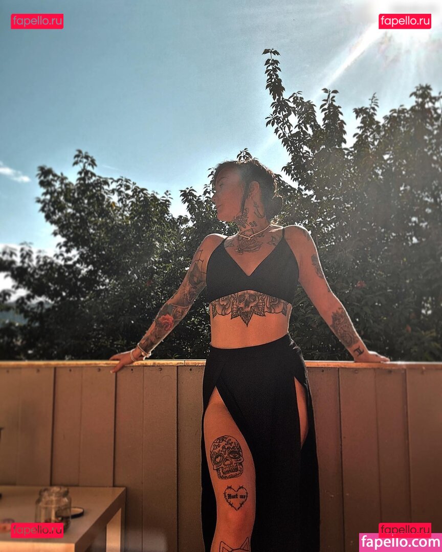 lauraruf / ms.lxura / ms.lxura_190er / ms_lxura666 / mslxura666 / u158522035 Onlyfans Photo Gallery 