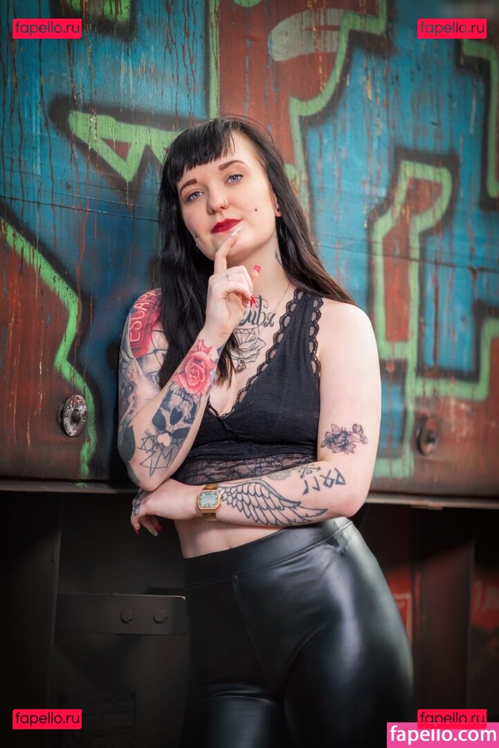 lauraruf / ms.lxura / ms.lxura_190er / ms_lxura666 / mslxura666 / u158522035 Onlyfans Photo Gallery 