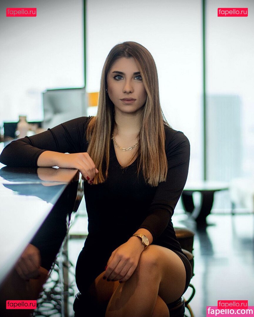 Elif Karaarslan / elifkaraarslan17 / elifkaraarslan_ / elifkaraarslan_17 Onlyfans Photo Gallery 