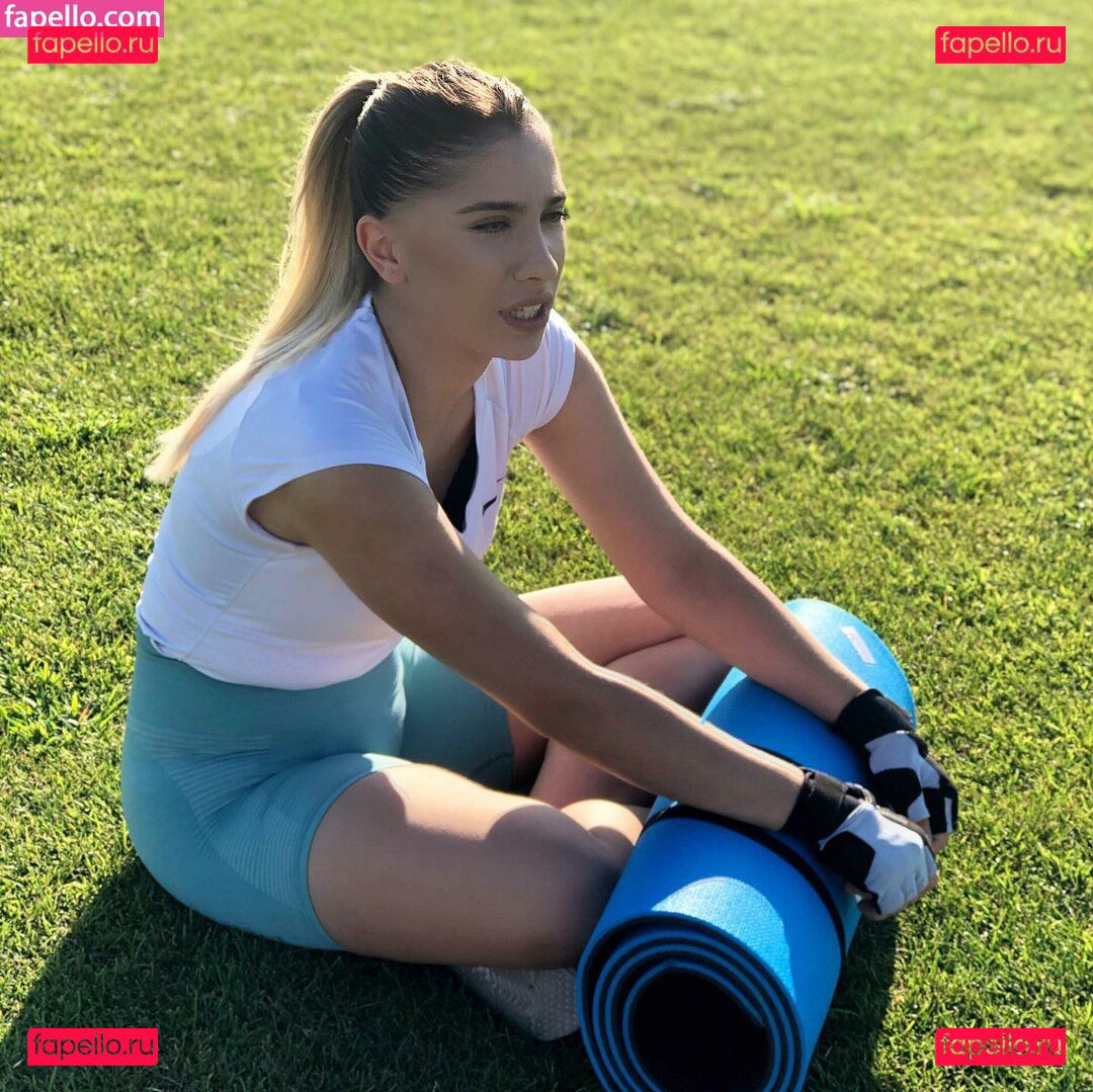 Elif Karaarslan / elifkaraarslan17 / elifkaraarslan_ / elifkaraarslan_17 Onlyfans Photo Gallery 