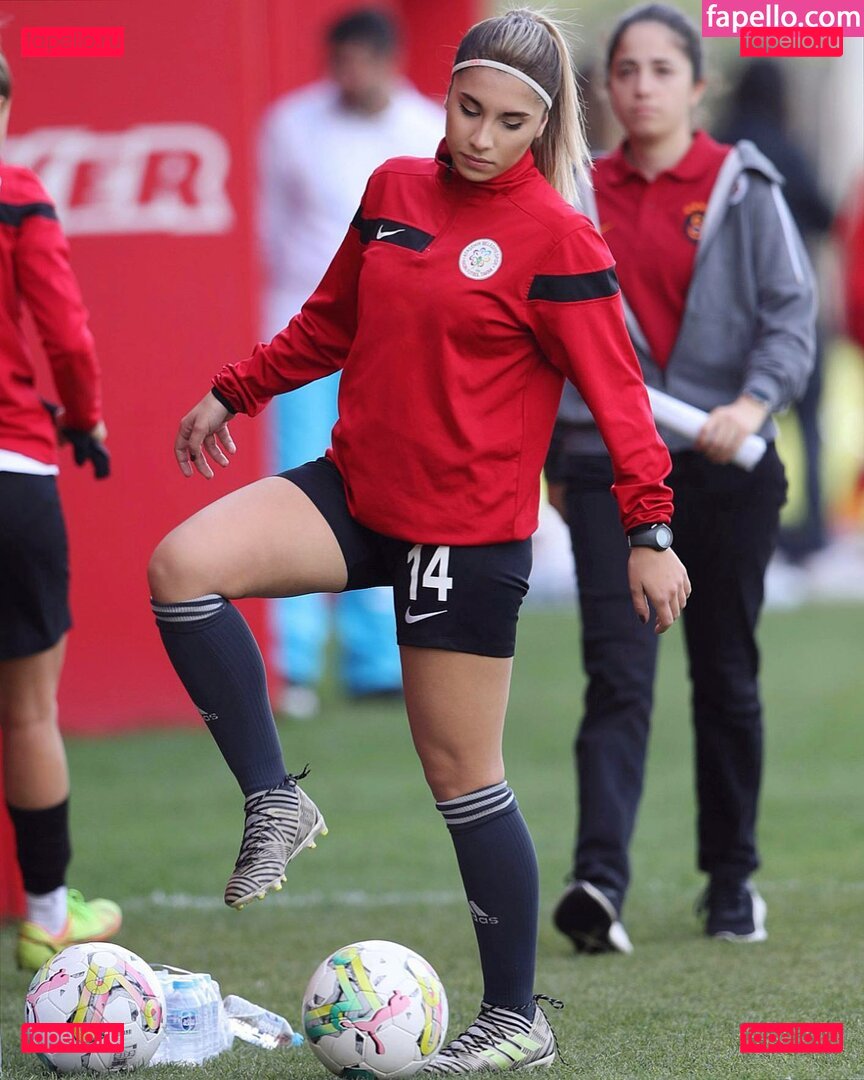 Elif Karaarslan / elifkaraarslan17 / elifkaraarslan_ / elifkaraarslan_17 Onlyfans Photo Gallery 