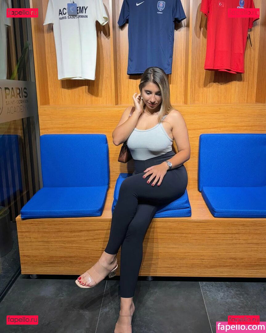 Elif Karaarslan / elifkaraarslan17 / elifkaraarslan_ / elifkaraarslan_17 Onlyfans Photo Gallery 