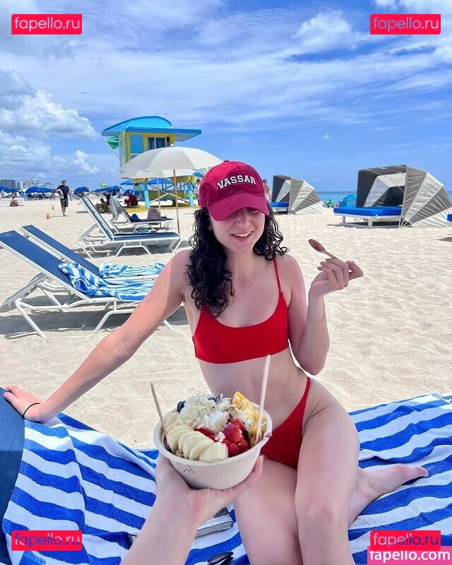 Yvette Segan / yvettesegan Onlyfans Photo Gallery 