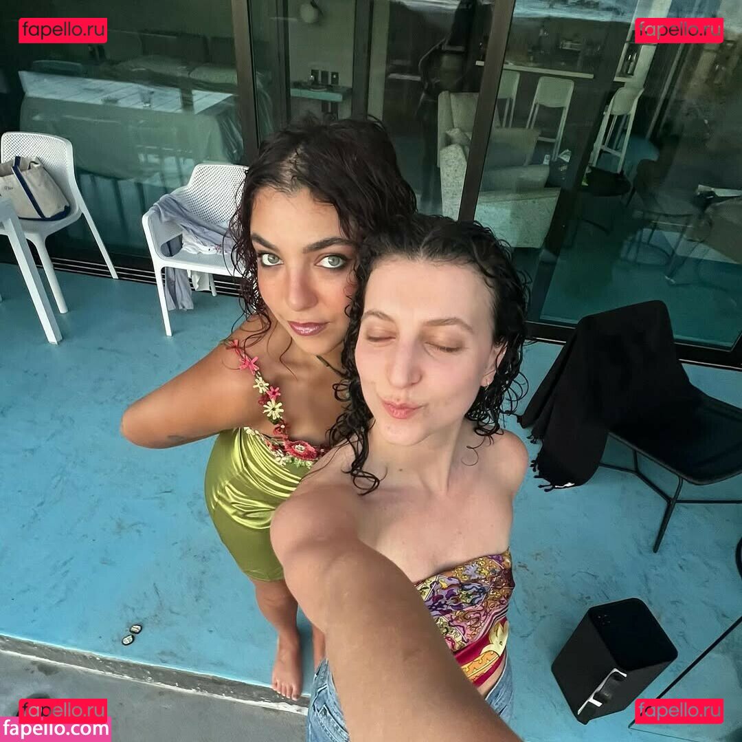 Yvette Segan / yvettesegan Onlyfans Photo Gallery 