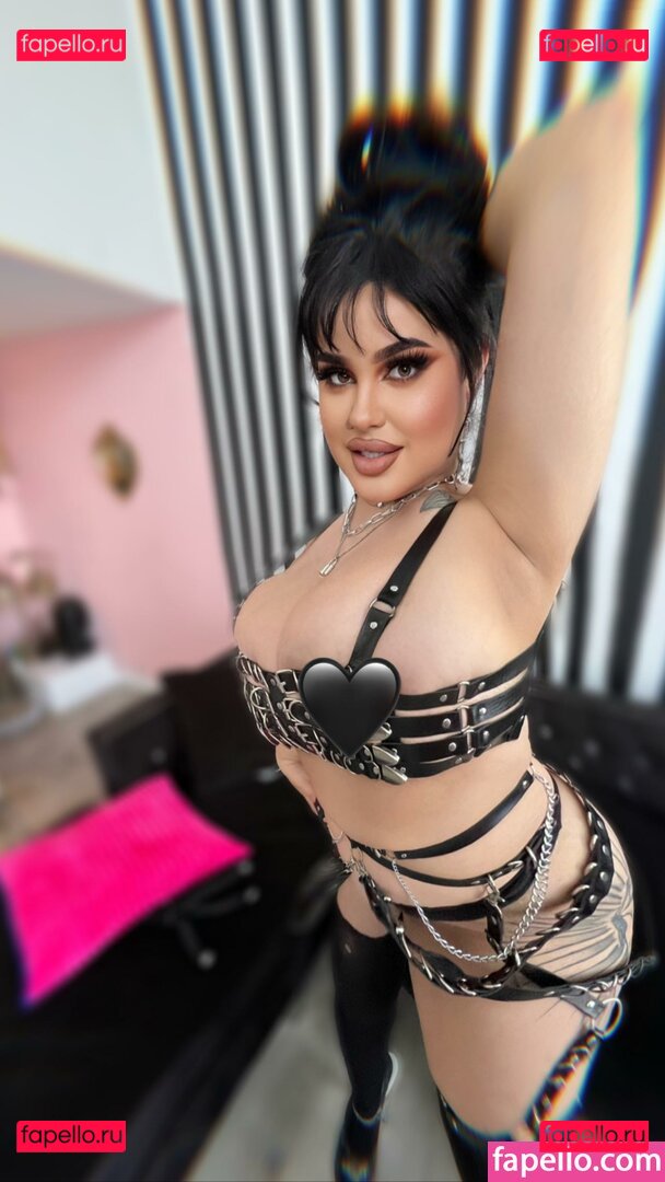 Rayven / missrayven / rayvenjustice Onlyfans Photo Gallery 