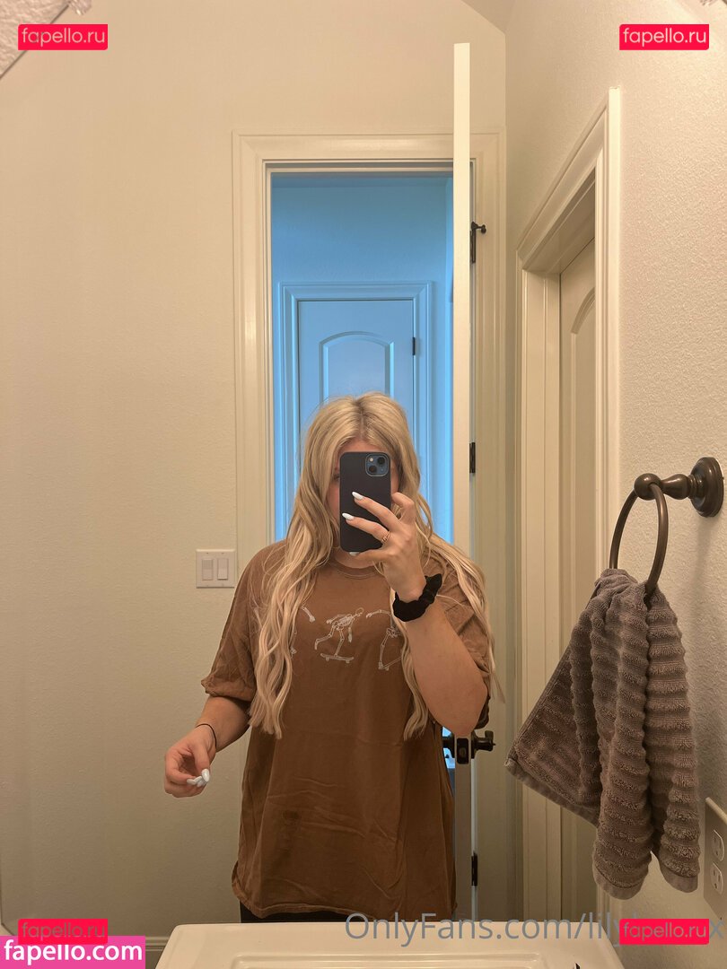 lilyhazex / lilyhazexx