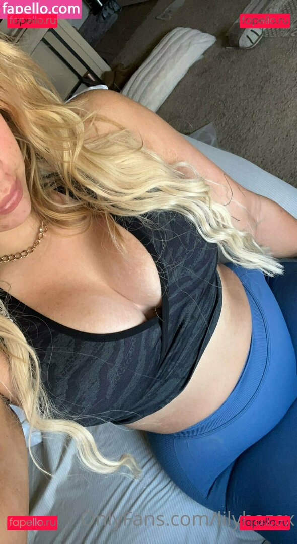 lilyhazex / lilyhazexx Onlyfans Photo Gallery 