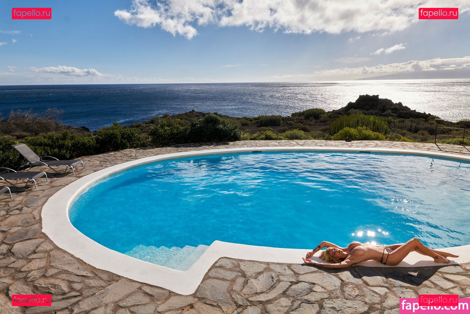 Sarah Kern / sarahkern_official Onlyfans Photo Gallery 