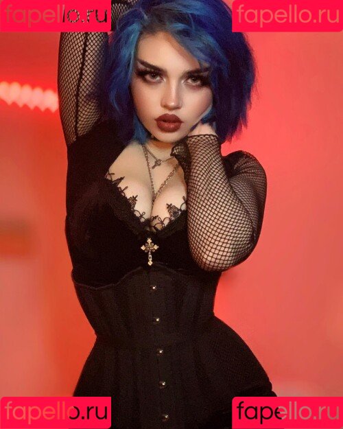 QueenNephilim / https: / queen.nephie Onlyfans Photo Gallery 