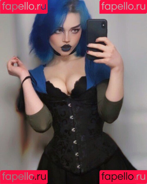 QueenNephilim / https: / queen.nephie Onlyfans Photo Gallery 