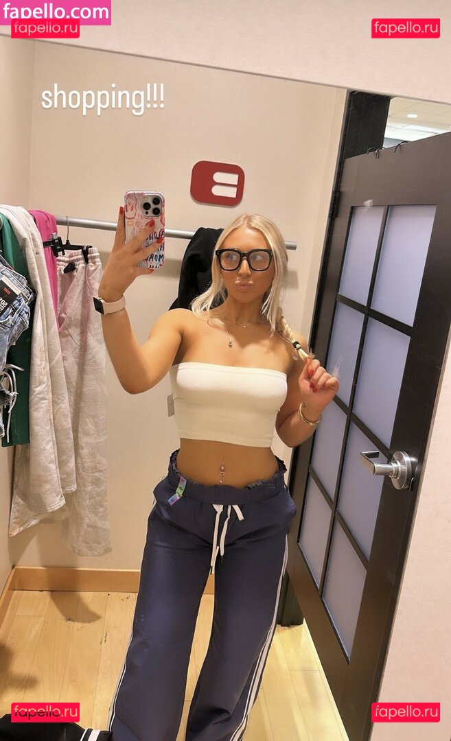 Avery Arthur / WideApp / _averyarthur Onlyfans Photo Gallery 