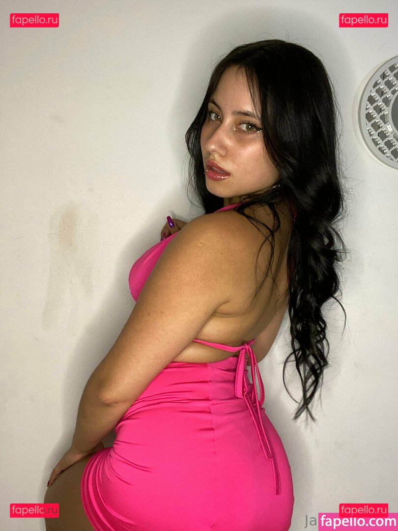 Jane Ferreira / peachesjane Onlyfans Photo Gallery 