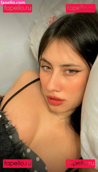 Jane Ferreira / peachesjane Onlyfans Photo Gallery 