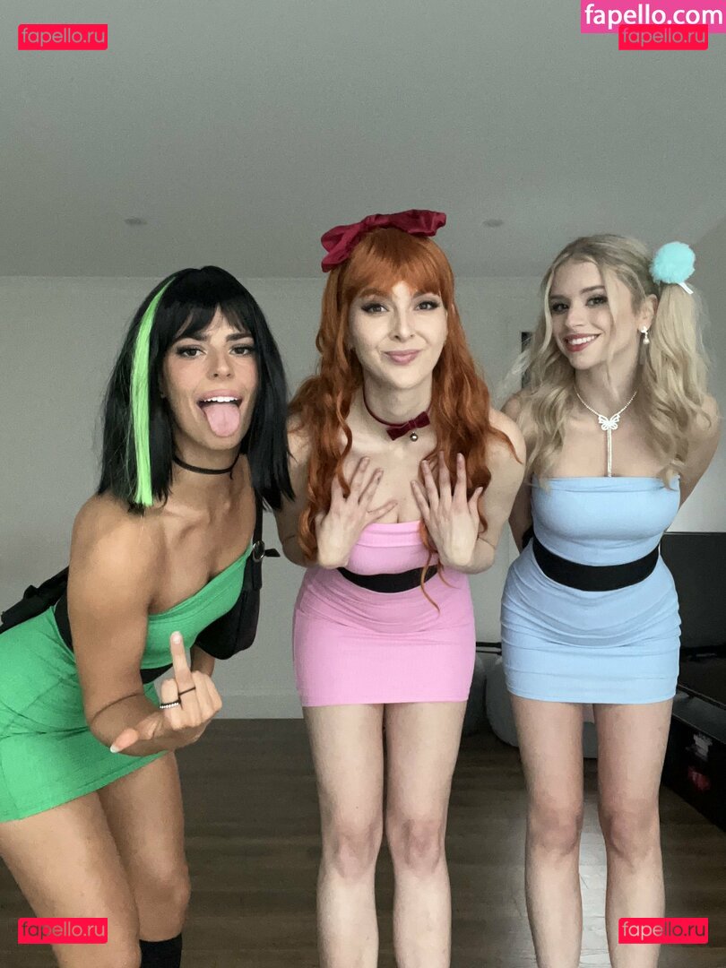 Develique / Develiquee / angelique_nk Onlyfans Photo Gallery 