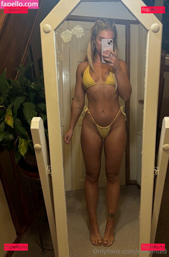 ellelittlewardobe Onlyfans Photo Gallery 