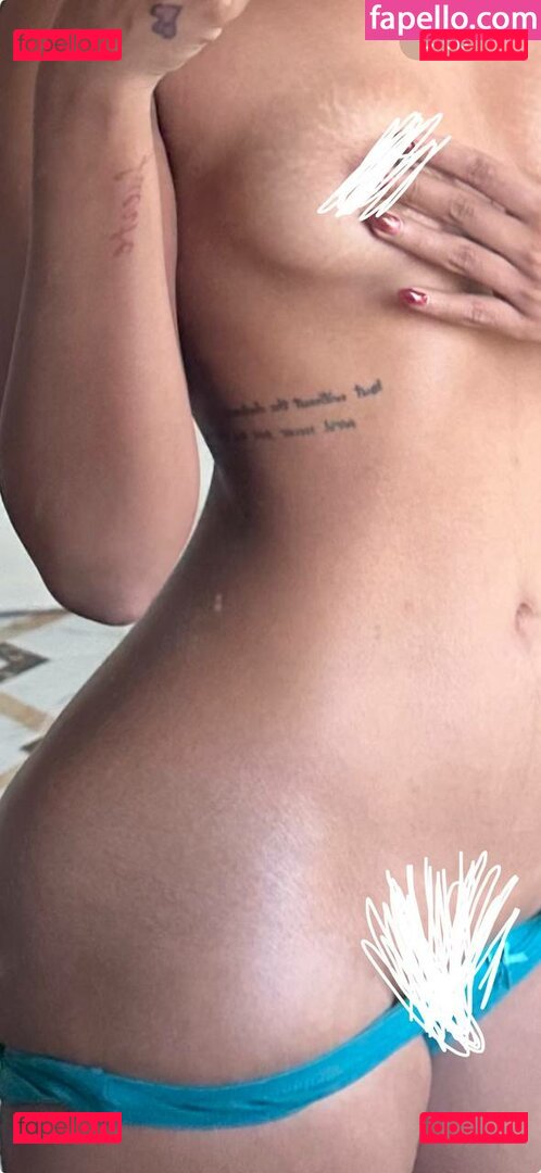 Simi Das / _simidas_ Onlyfans Photo Gallery 