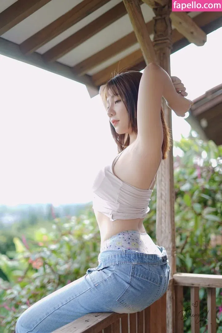 Jenadammaya Onlyfans Photo Gallery 