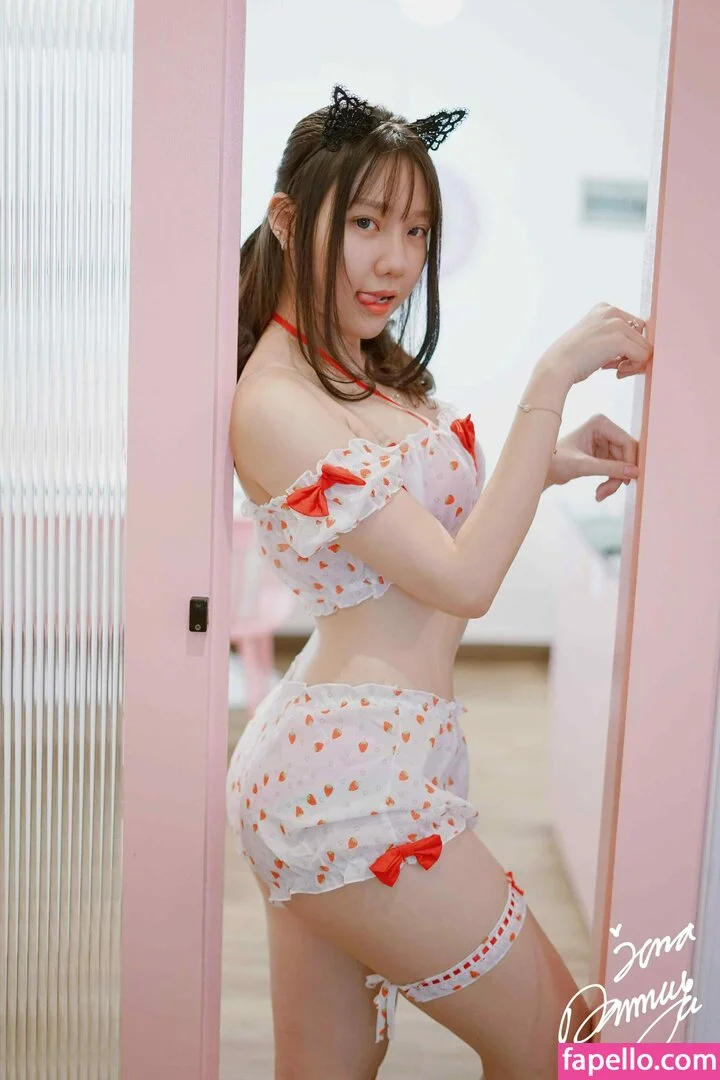 Jenadammaya Onlyfans Photo Gallery 