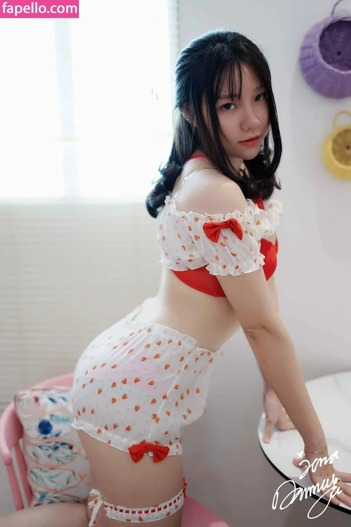 Jenadammaya Onlyfans Photo Gallery 