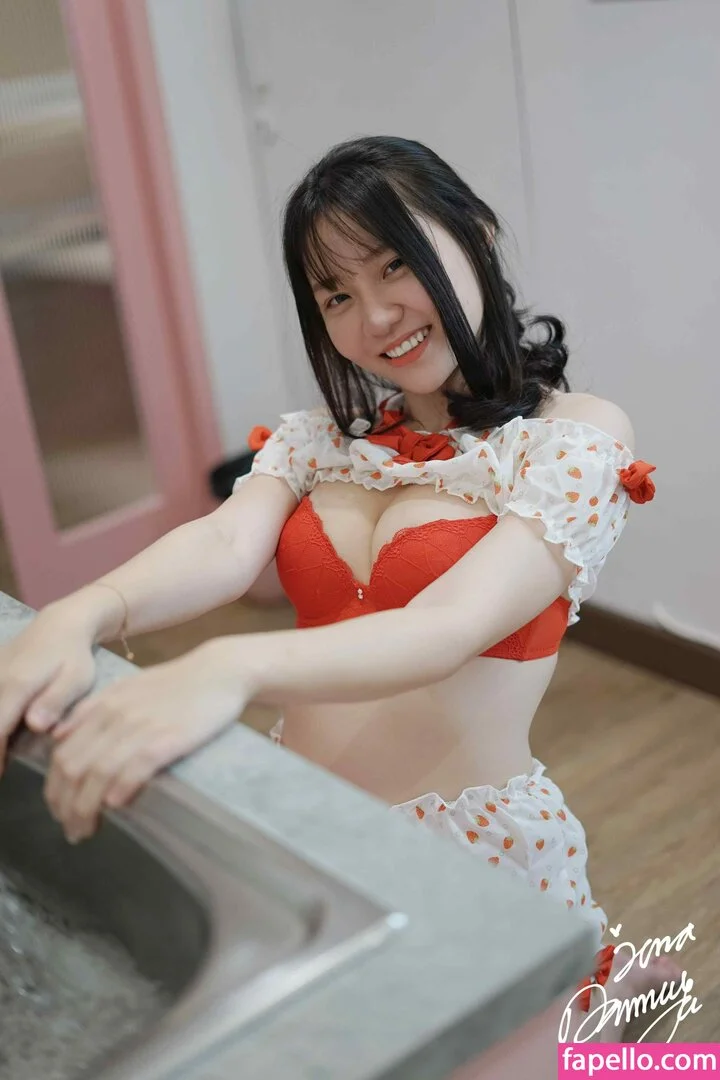 Jenadammaya Onlyfans Photo Gallery 