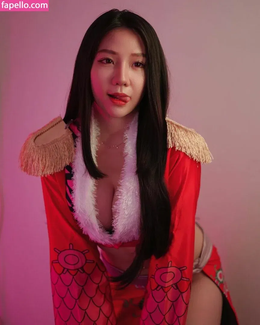 Jenadammaya Onlyfans Photo Gallery 