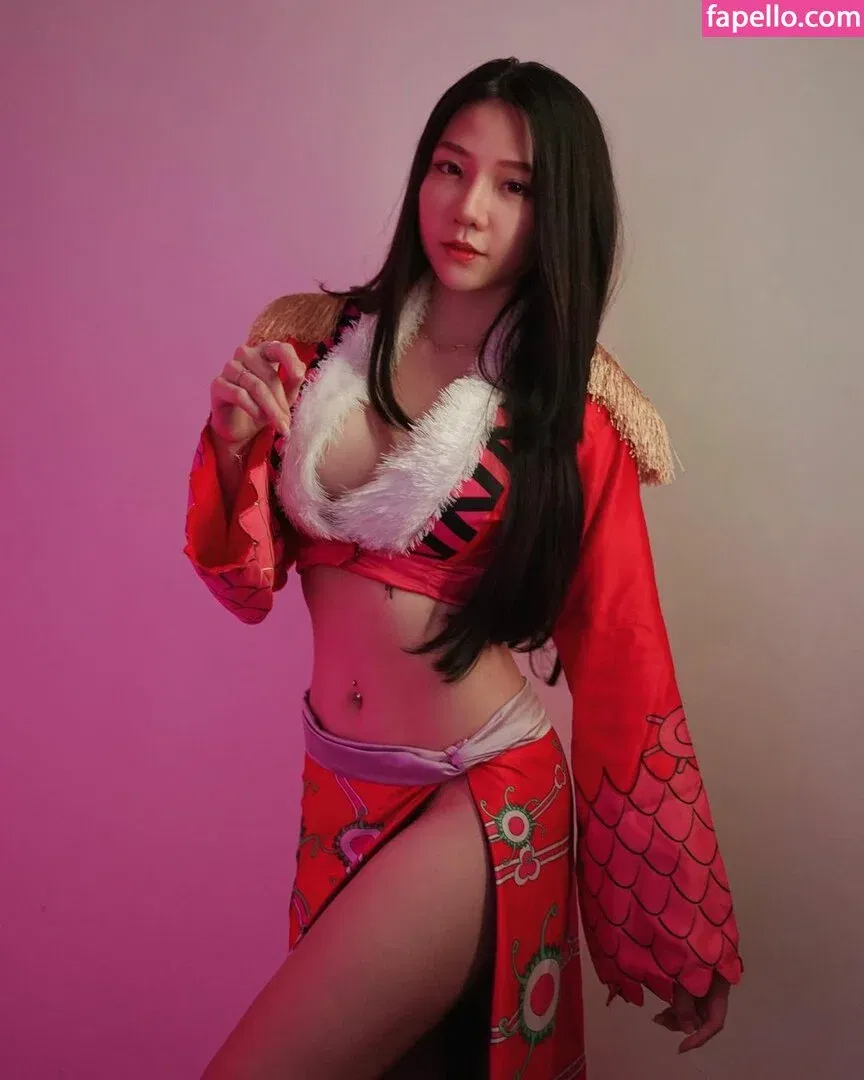 Jenadammaya Onlyfans Photo Gallery 