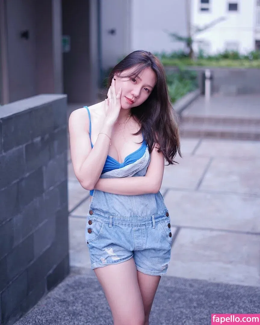 Jenadammaya Onlyfans Photo Gallery 